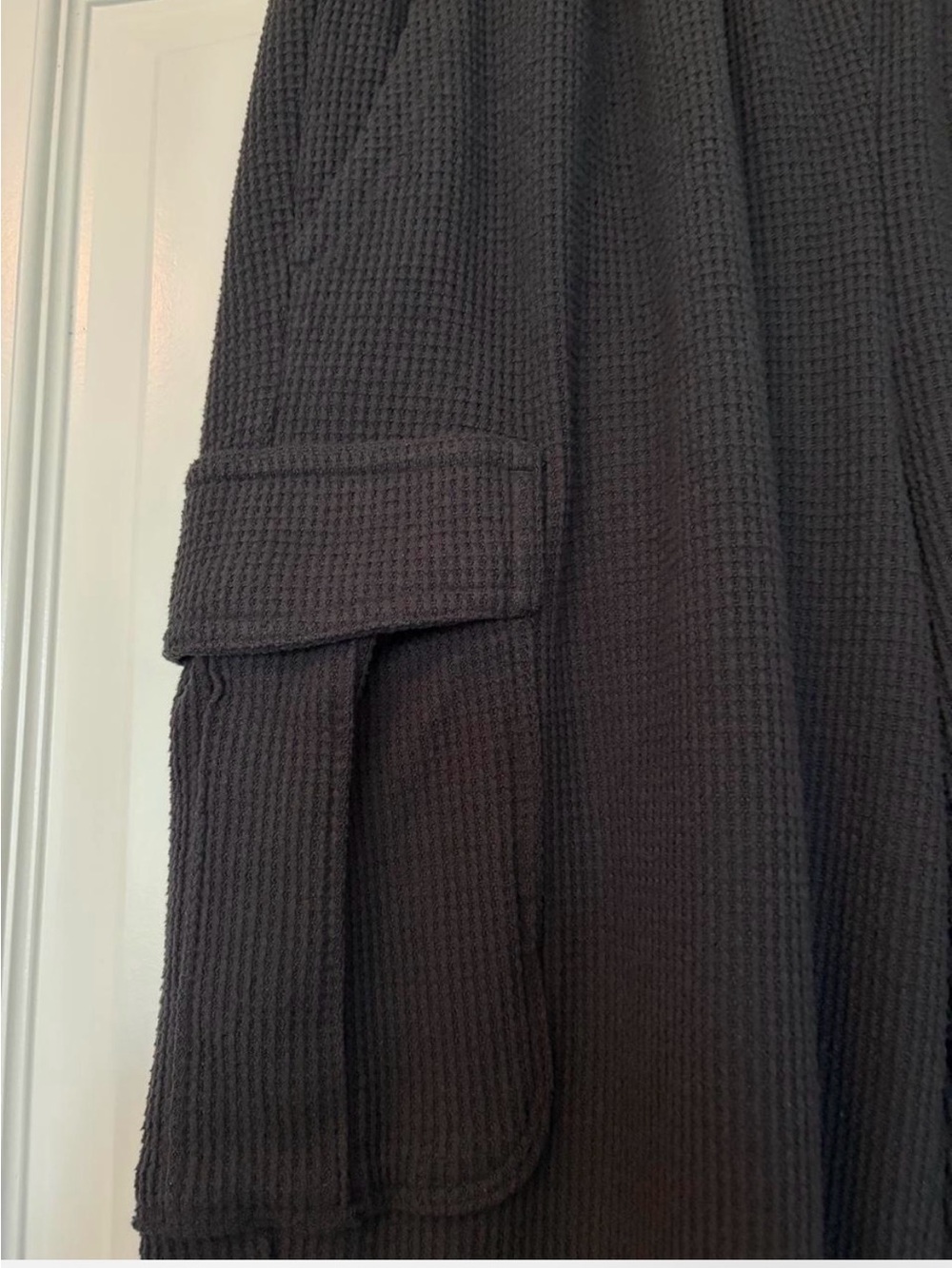 aerie Black Cargo Jogger Pants - Picture 3 of 6
